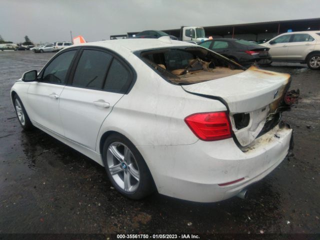 WBA3B1G59FNT03981 BMW 3 Series 320i