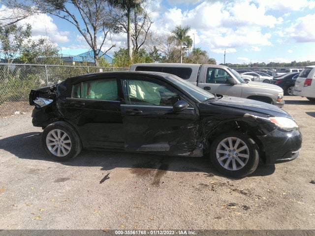 1C3CCBBG3EN106712 Chrysler 200 Touring