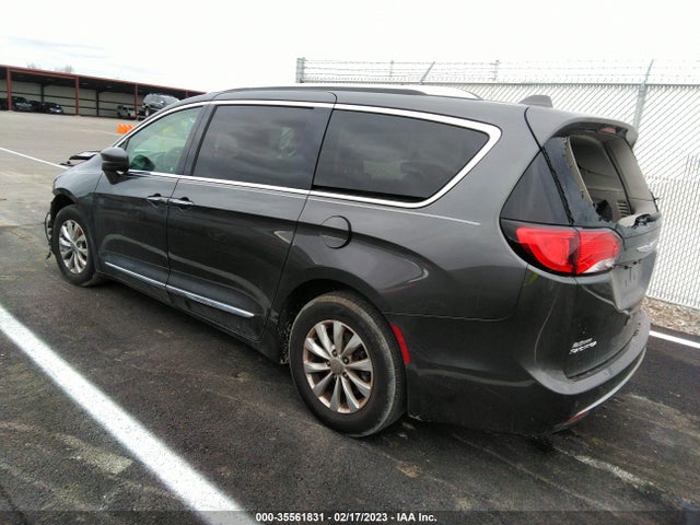 2C4RC1BG4JR246104 Chrysler Pacifica Touring L