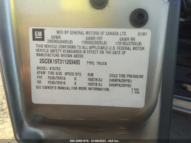 2001 CHEVROLET SILVERADO 1500 LS VIN: 2GCEK19T311283485