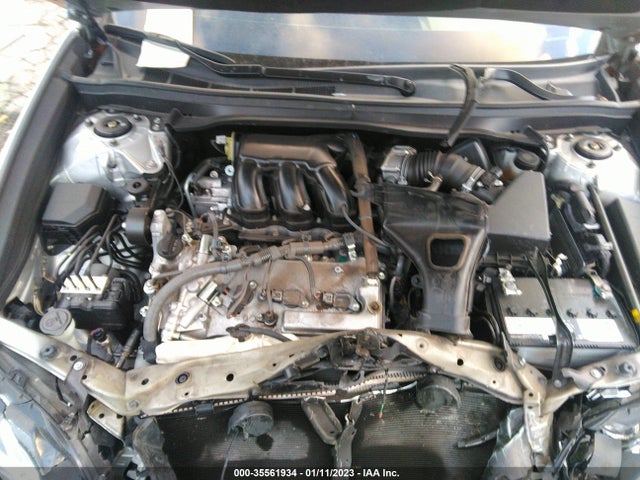 58ABK1GG9GU027748 Lexus ES