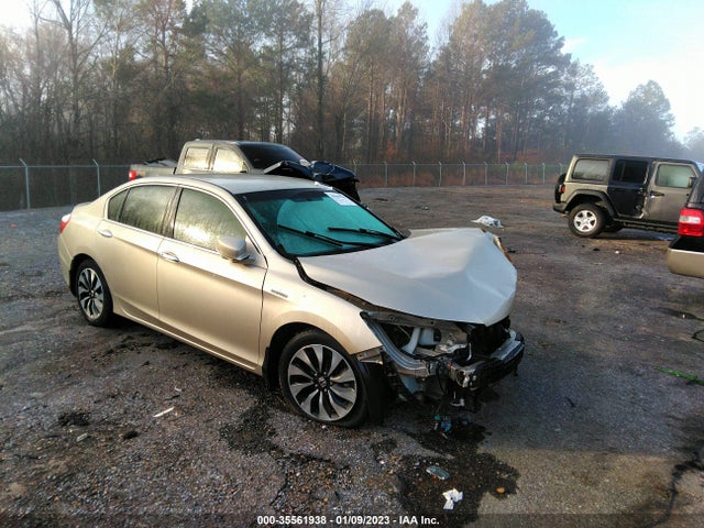 2014 1HGCR6F30EA000994 main image