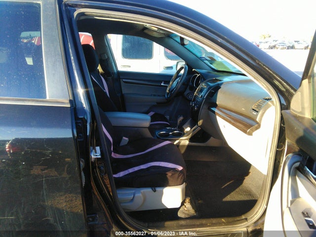 2012 KIA SORENTO LX VIN: 5XYKT3A10CG289890