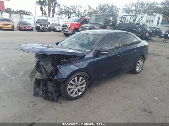 3VWDP7AJ7CM412735 Volkswagen Jetta Sedan Se W