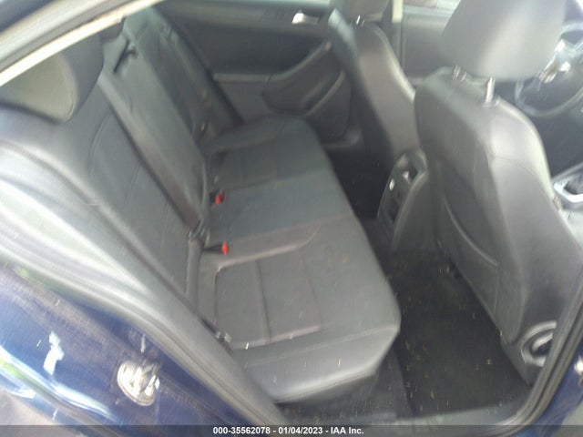 3VWDP7AJ7CM412735 Volkswagen Jetta Sedan Se W