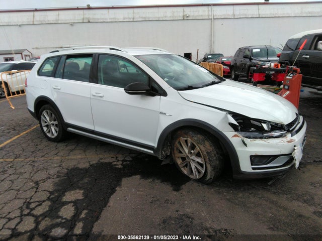 2018 Volkswagen Golf, VIN: 3VWM17AUXJM765589