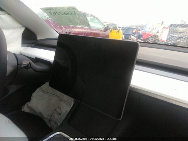 Tesla Model 3 Performance 2023 5YJ3E1EC7PF433074 Image 7