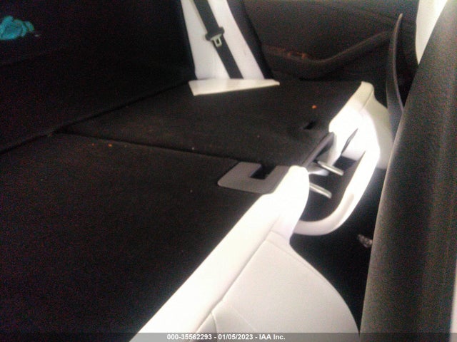 Tesla Model 3 Performance 2023 5YJ3E1EC7PF433074 Image 8
