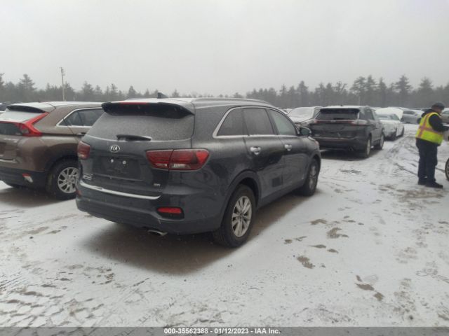 5XYPGDA31KG600985 KIA Sorento
