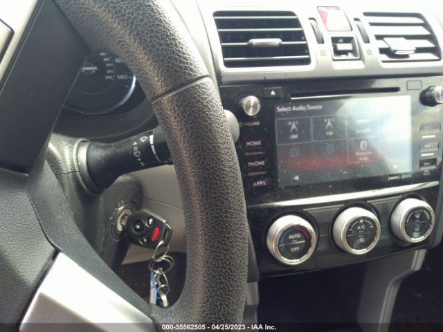JF2SJAGC1JH567348 Subaru Forester Premium