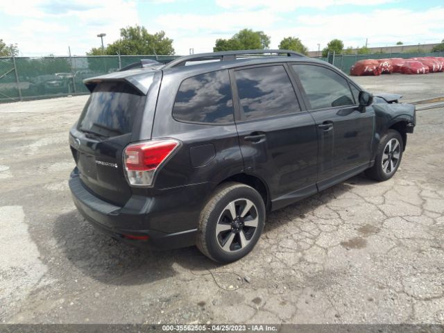 JF2SJAGC1JH567348 Subaru Forester Premium