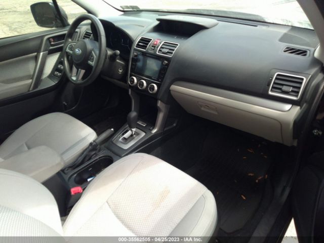 JF2SJAGC1JH567348 Subaru Forester Premium