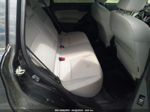 JF2SJAGC1JH567348 Subaru Forester Premium