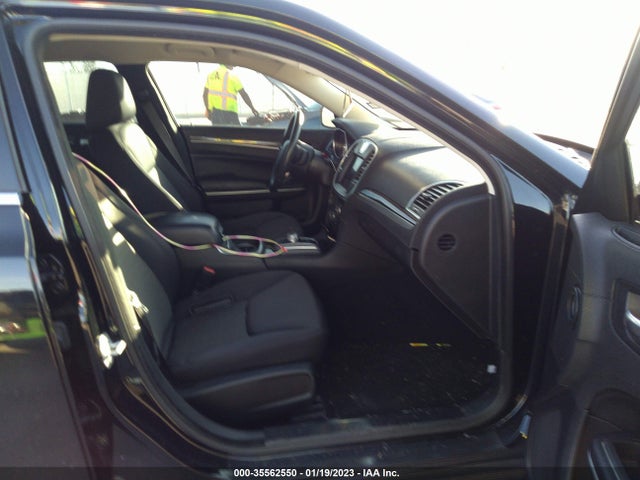 2C3CCAAG1KH729018 Chrysler 300 Touring