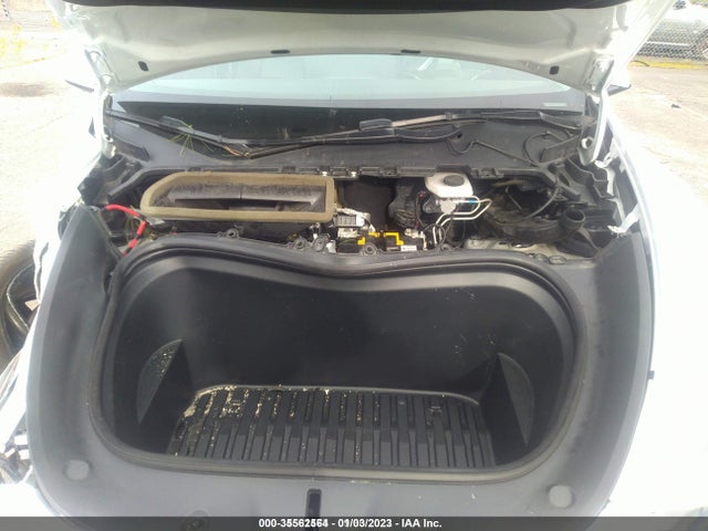 Tesla Model Y 2021 5YJYGDEE0MF102190 Image 10