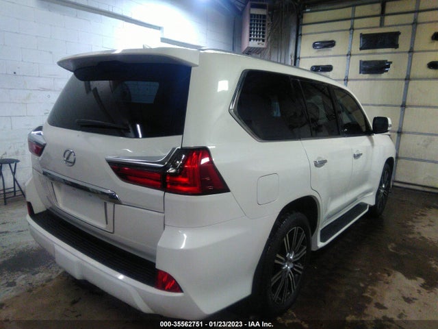 2018 LEXUS LX LX 570 VIN: JTJHY7AX1J4260561