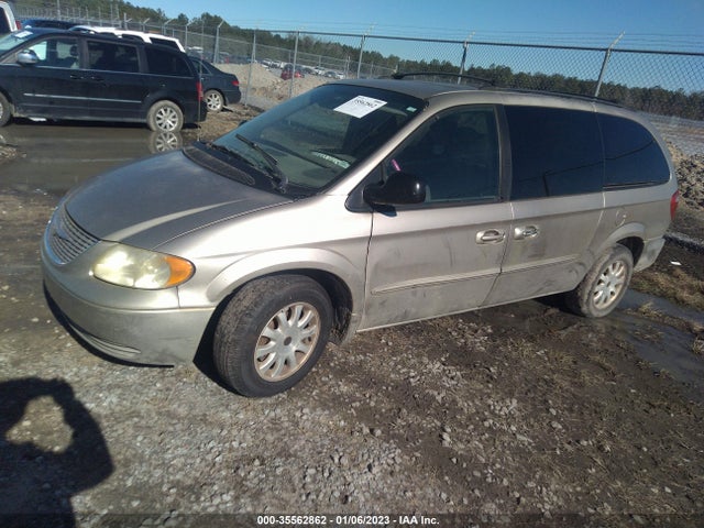 2C4GP74L03R110354 Chrysler Town & Country