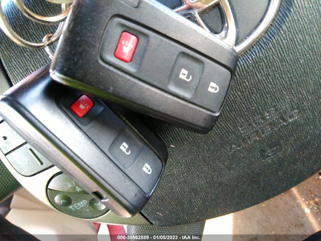 2008 TOYOTA PRIUS VIN: JTDKB20U383370385