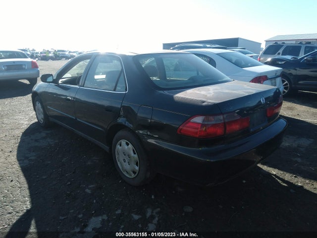 1999 HONDA ACCORD SDN LX VIN: 1HGCG6652XA134576