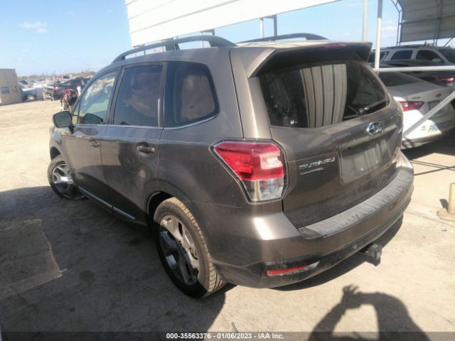 JF2SJAWC4JH569306 Subaru Forester Touring