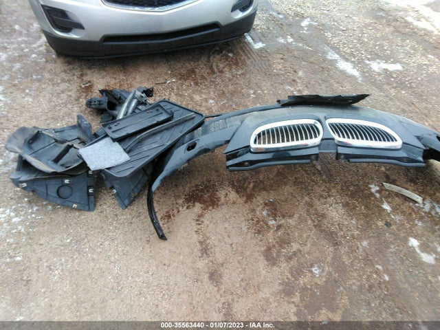 BMW 3 Series 335xi 2008 WBAWC73578E064405 Image 4