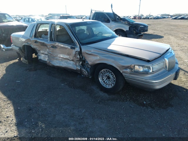 Lincoln Town Car Executive 1997 1LNLM81W7VY731614 главное изображение