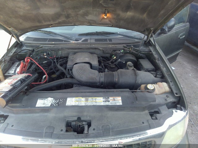2001 FORD EXPEDITION XLT VIN: 1FMEU15W61LB26937