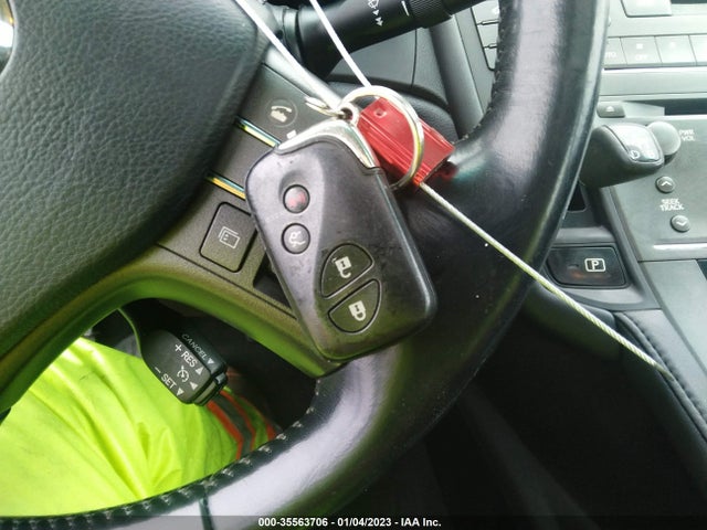 Lexus HS 250H 2010 JTHBB1BA8A2029605 Image 3