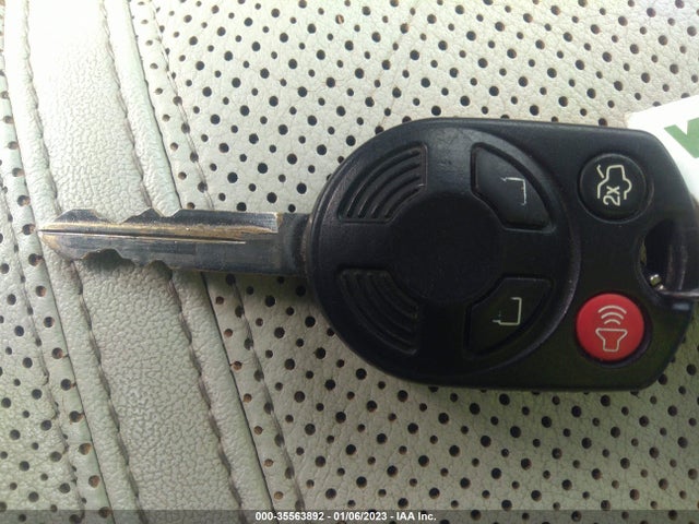 Lincoln MKZ 2012 3LNHL2JC4CR833069 Image 3