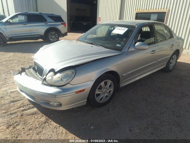 Hyundai Sonata 2004 KMHWF25S84A984136 Image 2