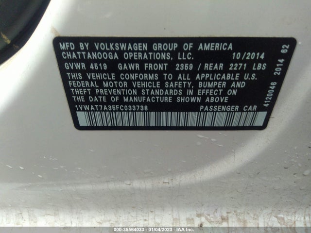 1VWAT7A35FC033738 Volkswagen Passat 1.8t Wolfsburg Ed