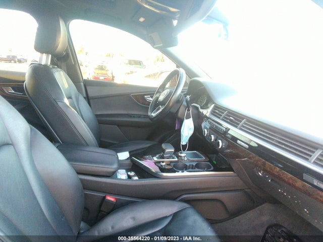 Audi Q7 2017 WA1LAAF74HD049401 Image 6