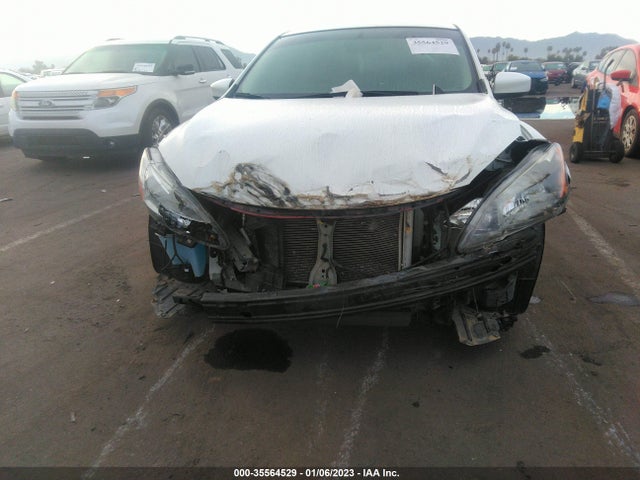2014 NISSAN SENTRA SR VIN: 3N1AB7AP4EY261912