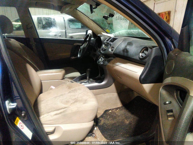 2007 TOYOTA RAV4 LIMITED VIN: JTMBK31V075038808