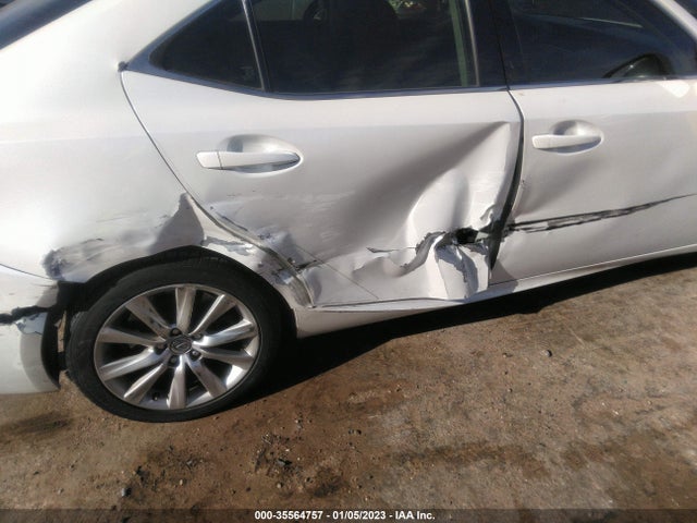 JTHBA1D25G5001583 Lexus IS 200T