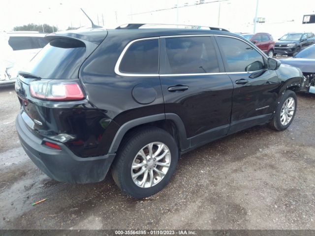 1C4PJLCB6KD333051 Jeep Cherokee Latitude