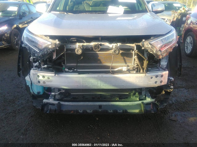 2021 Toyota RAV4, VIN: JTMAB3FV2MD062453