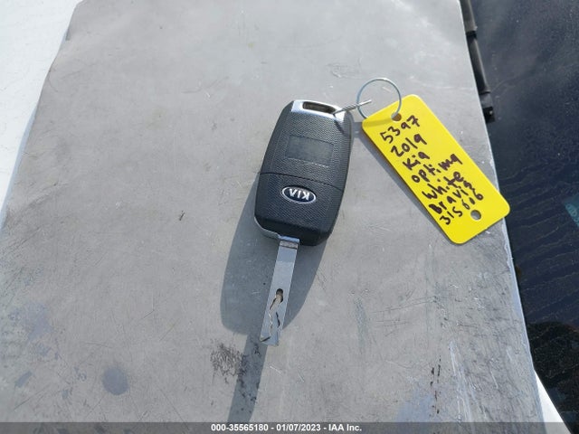 2019 Kia Optima, VIN: 5XXGT4L33KG315606
