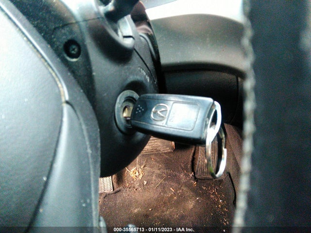 Acura TL 2010 19UUA8F20AA015701 Image 3