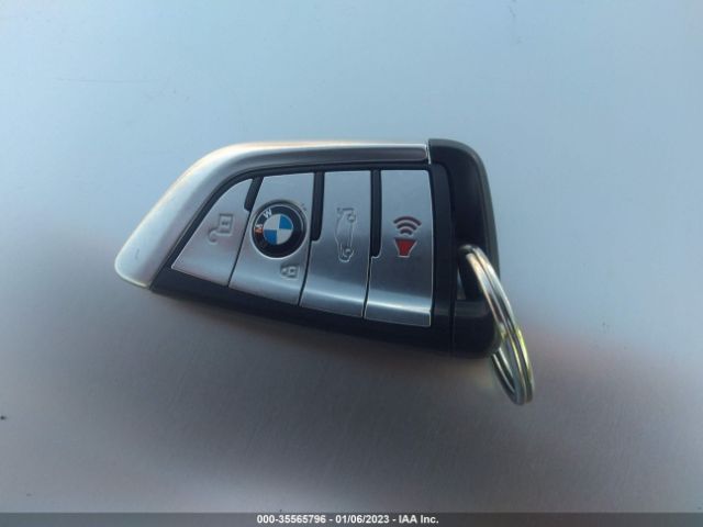 WBAJA5C57JWA39575 BMW 5 Series 530i