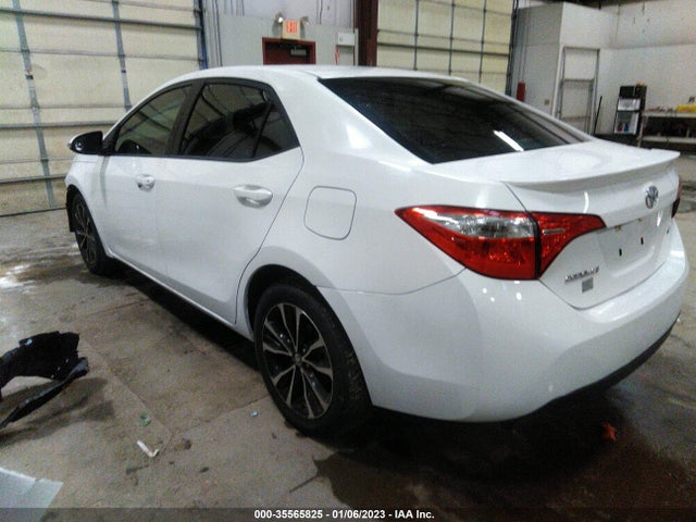 Toyota COROLLA SE 2018 5YFBURHE8JP807584 Image 3