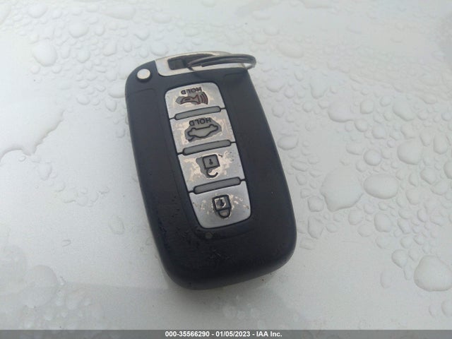 2013 HYUNDAI SONATA LIMITED PZEV VIN: 5NPEC4AC1DH556839