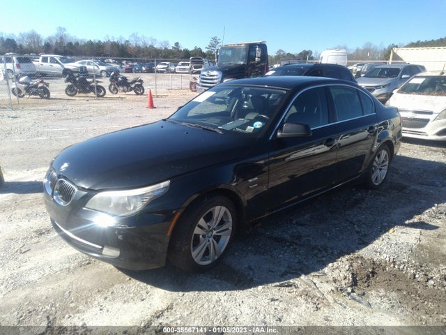 BMW 5 Series 2010 WBANV1C59AC444429 Image 2