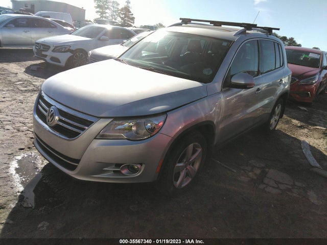 2010 VOLKSWAGEN TIGUAN WOLFSBURG VIN: WVGAV7AX5AW515841