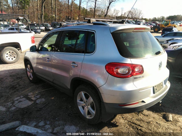 2010 VOLKSWAGEN TIGUAN WOLFSBURG VIN: WVGAV7AX5AW515841
