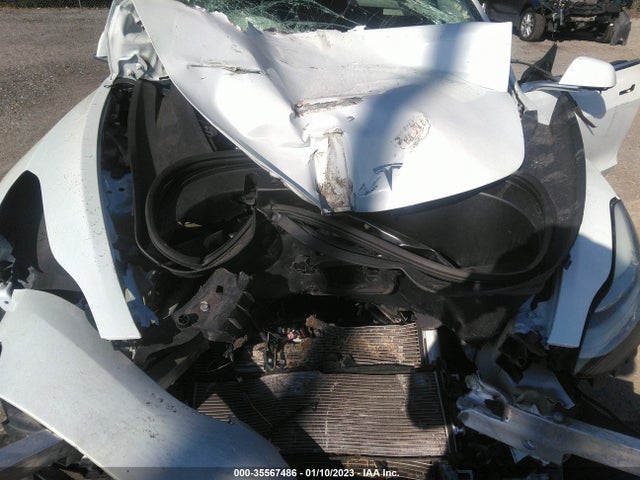 2018 Tesla 3, VIN: 5YJ3E1EA2JF058913