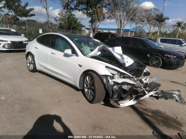 2018 Tesla 3, VIN: 5YJ3E1EA2JF058913