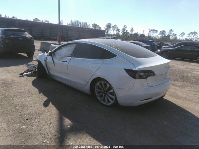 2018 Tesla 3, VIN: 5YJ3E1EA2JF058913