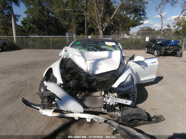 2018 Tesla 3, VIN: 5YJ3E1EA2JF058913