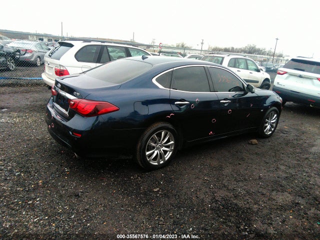 2018 INFINITI Q70 3.7 LUXE VIN: JN1BY1ARXJM220456